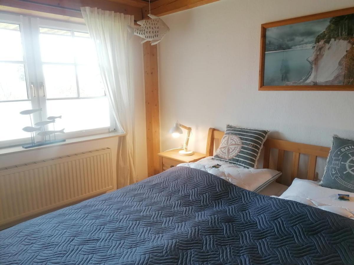 Boddenhus Auf Ruegen - Ferienwohnungen Und Pension Rappin Экстерьер фото