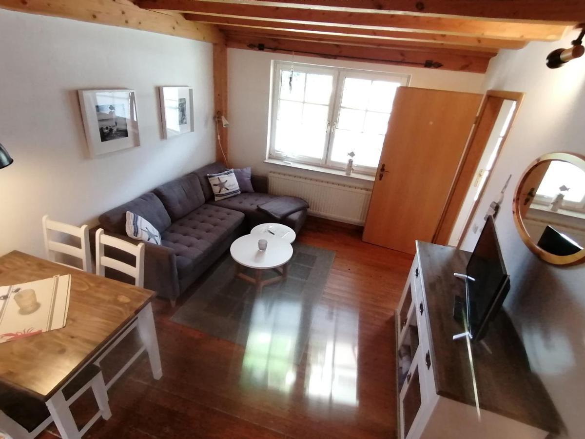 Boddenhus Auf Ruegen - Ferienwohnungen Und Pension Rappin Экстерьер фото