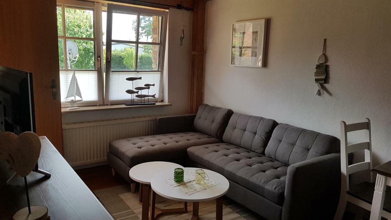 Boddenhus Auf Ruegen - Ferienwohnungen Und Pension Rappin Экстерьер фото